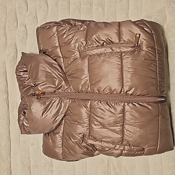 Jacket - Picture 4 of 4